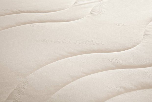 The Luxury of Organic Wool and Cotton Covers: A Path to Restful Sleep